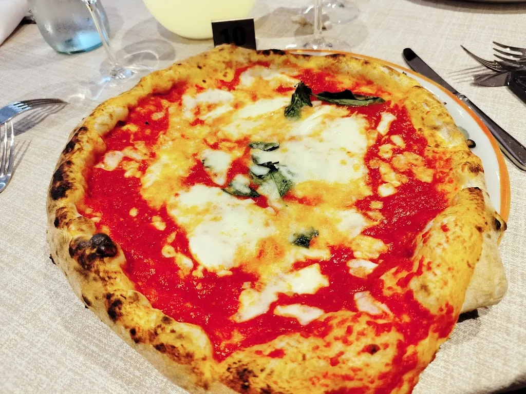 Menu_Light Life Beach_Botricello_image_1