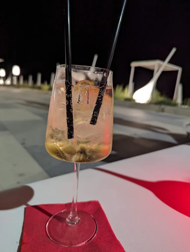 Menu_Light Life Beach_Botricello_image_4