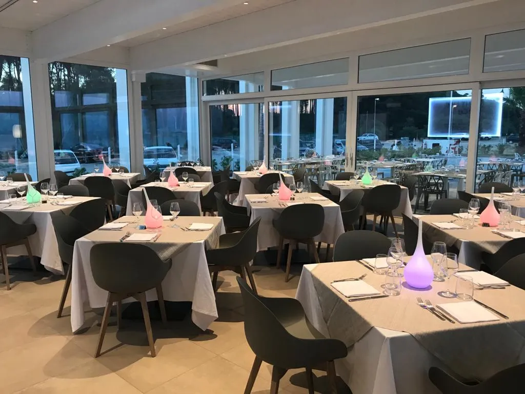 Light Life Beach restaurant in Botricello