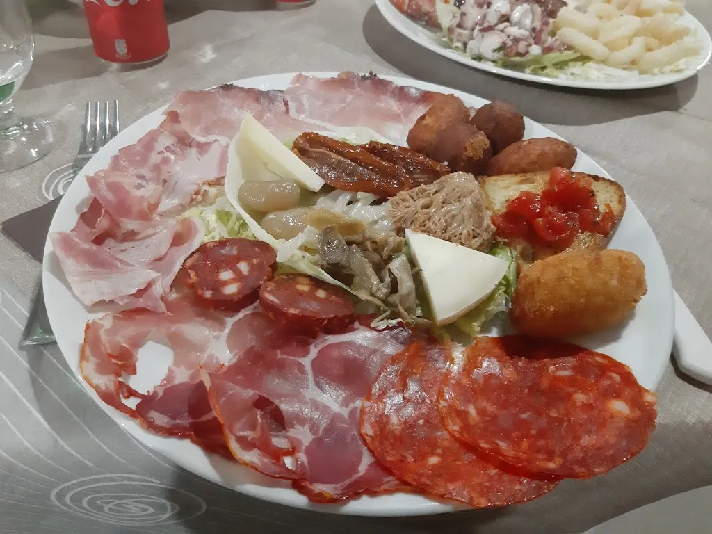 Mariangela Carni_Playa Del Sol_Botricello_review