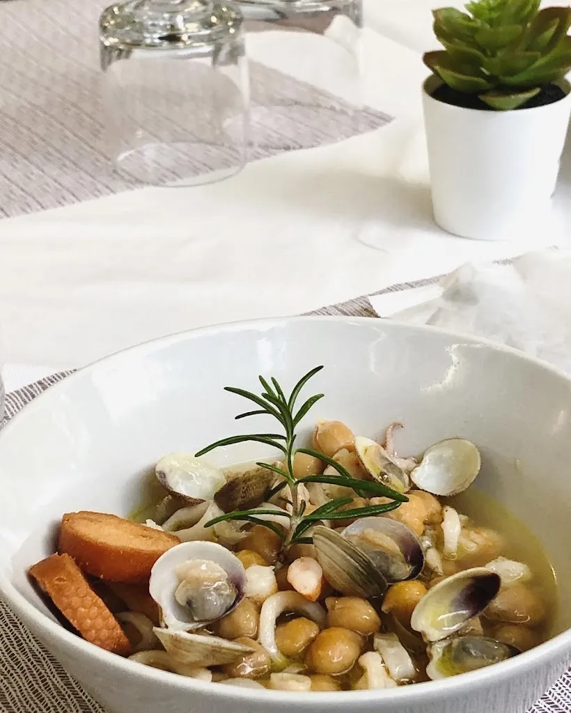 Ristorante Lo Squalo_Cologna Spiaggia_slider_image_2