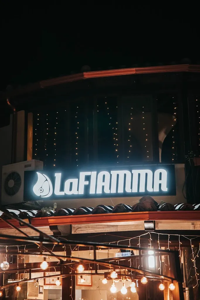 La Fiamma Griglieria | Steakhouse specializzata nella maturazione della carne restaurant in Botricello