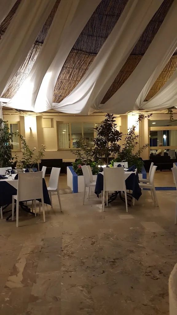 La Perla Azzurra restaurant in Bovalino