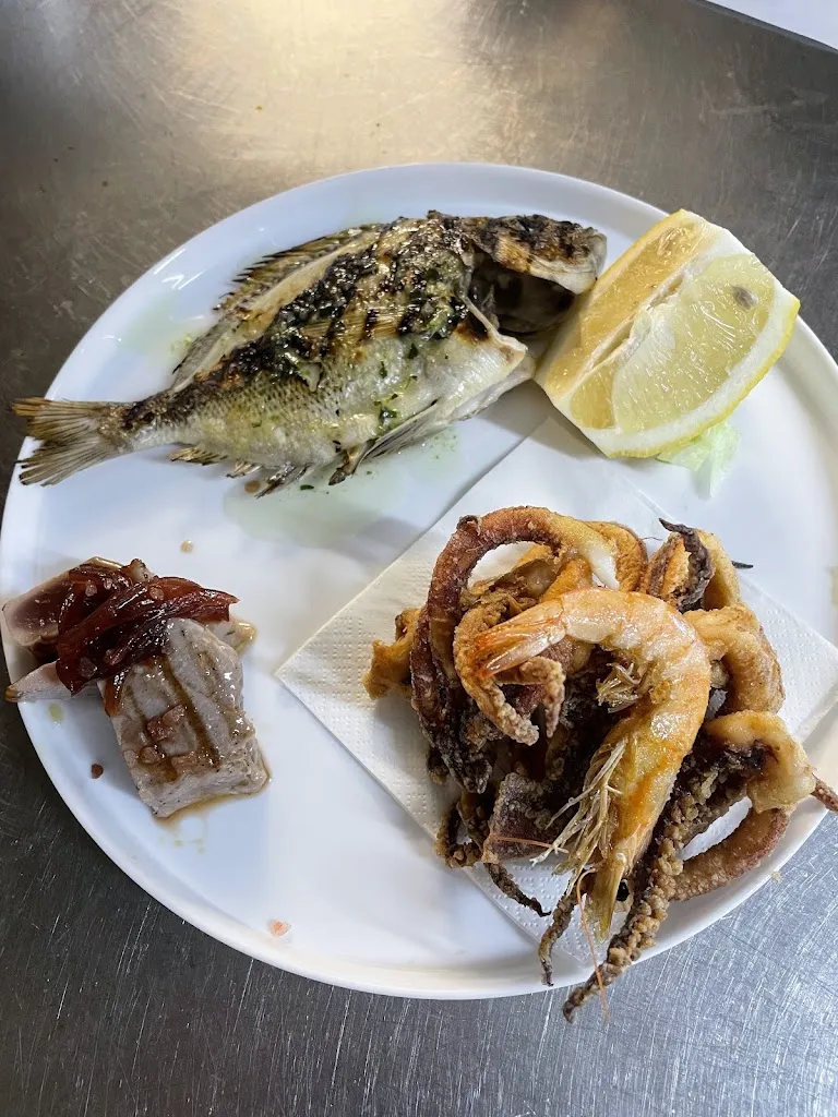 Ristorante Venezia_Brancaleone-Marina_slider_image_2