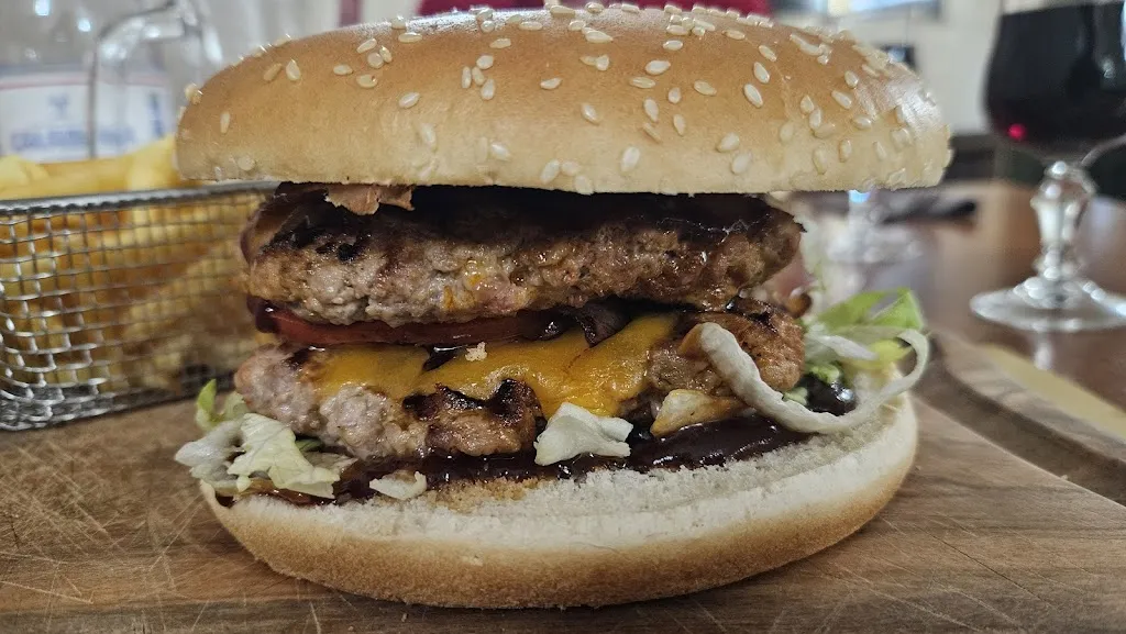 La Grotta Griglieria Brancaleone_Brancaleone-Marina_slider_image_3