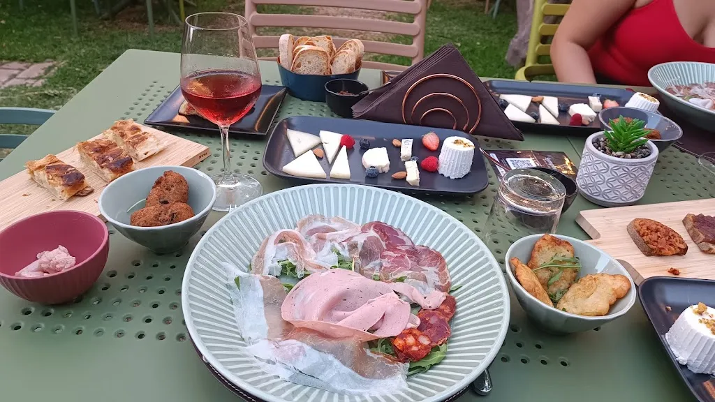 Alessandro Mendicino_Symposion Wine Atelier_Brancaleone-Marina_review