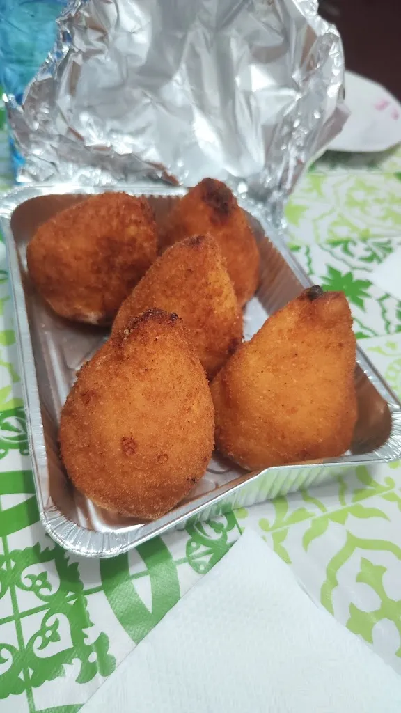 Pizze e Delizie_Brancaleone-Marina_slider_image_3