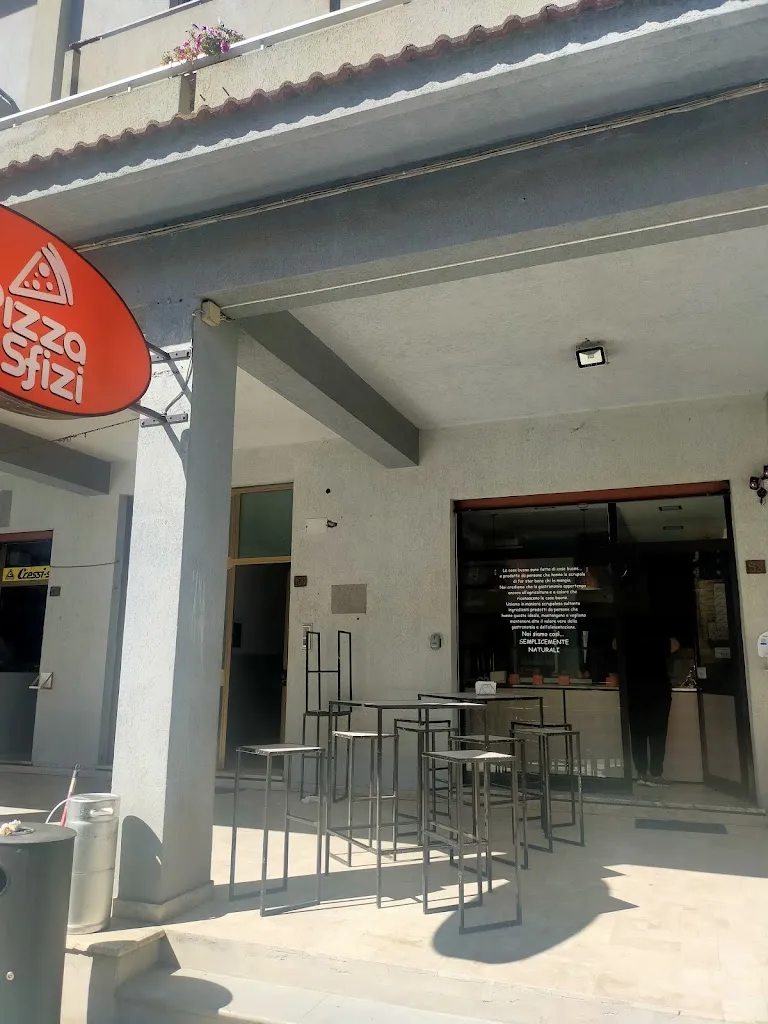 Gregorio Morabito_Pizza & Sfizi_Brancaleone-Marina_review