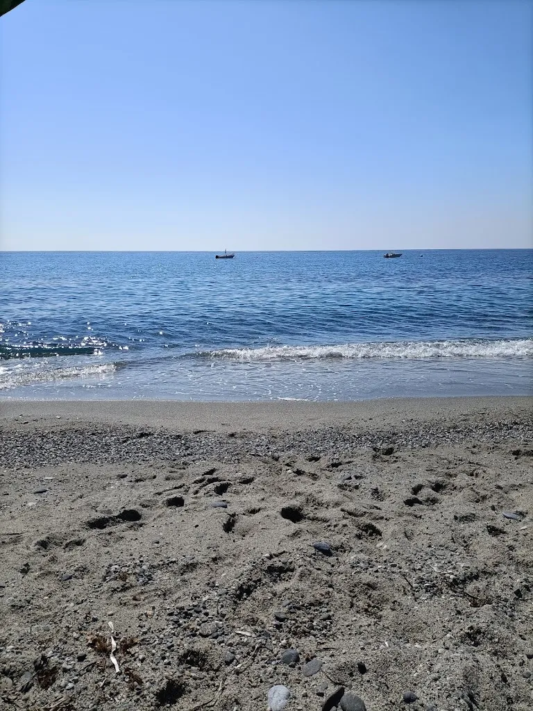 Laura Cecchi_chiosco bar priolo_Brancaleone_review