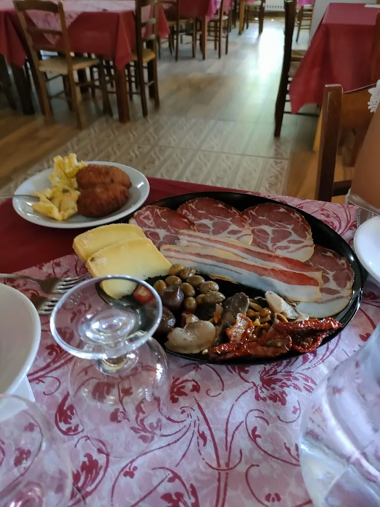 Luigi De Paola_Agriturismo forgi vecchie_Brognaturo_review