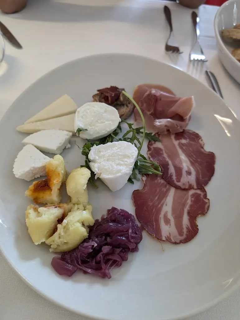 Menu_Ristorante Different di Sibio Antonella_Brognaturo_image_1