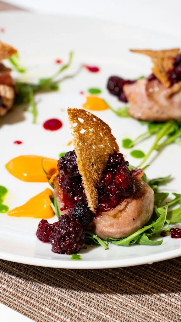 Ristorante Different di Sibio Antonella_Brognaturo_slider_image_2