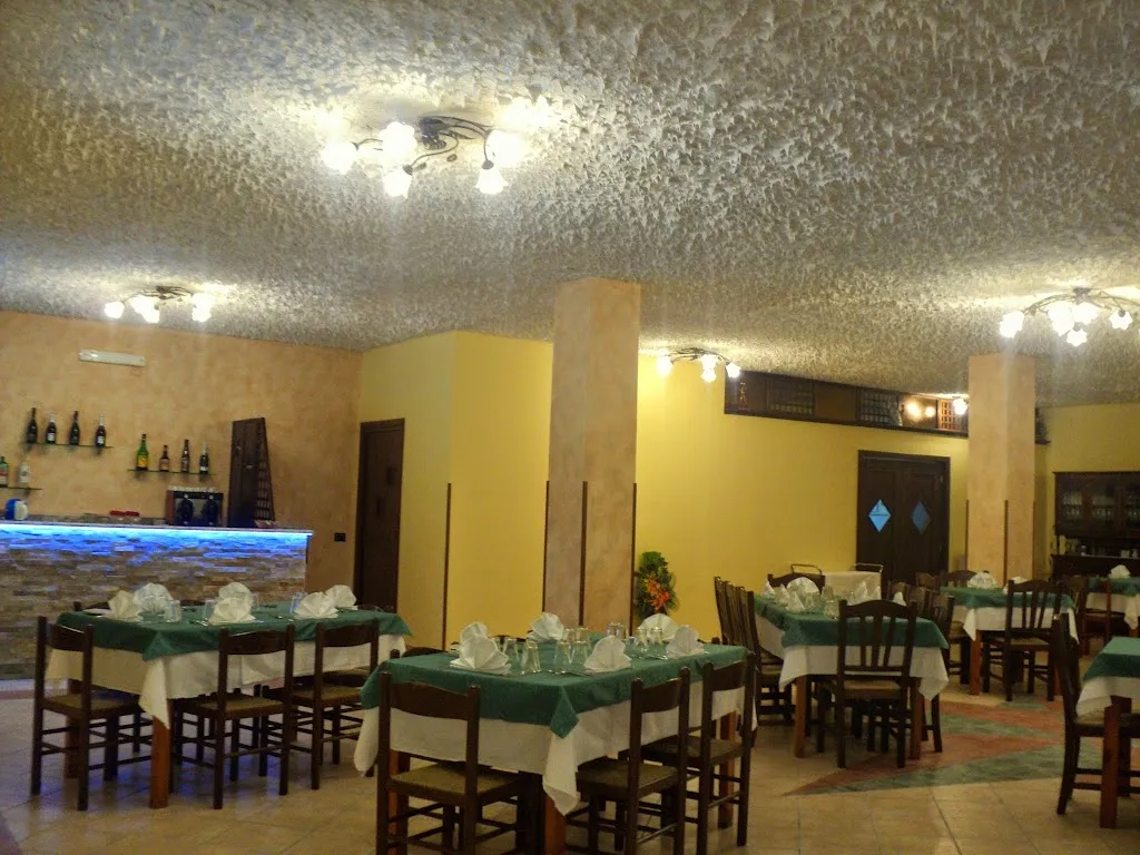 Ristorante Gli Ontani restaurant in Buonvicino
