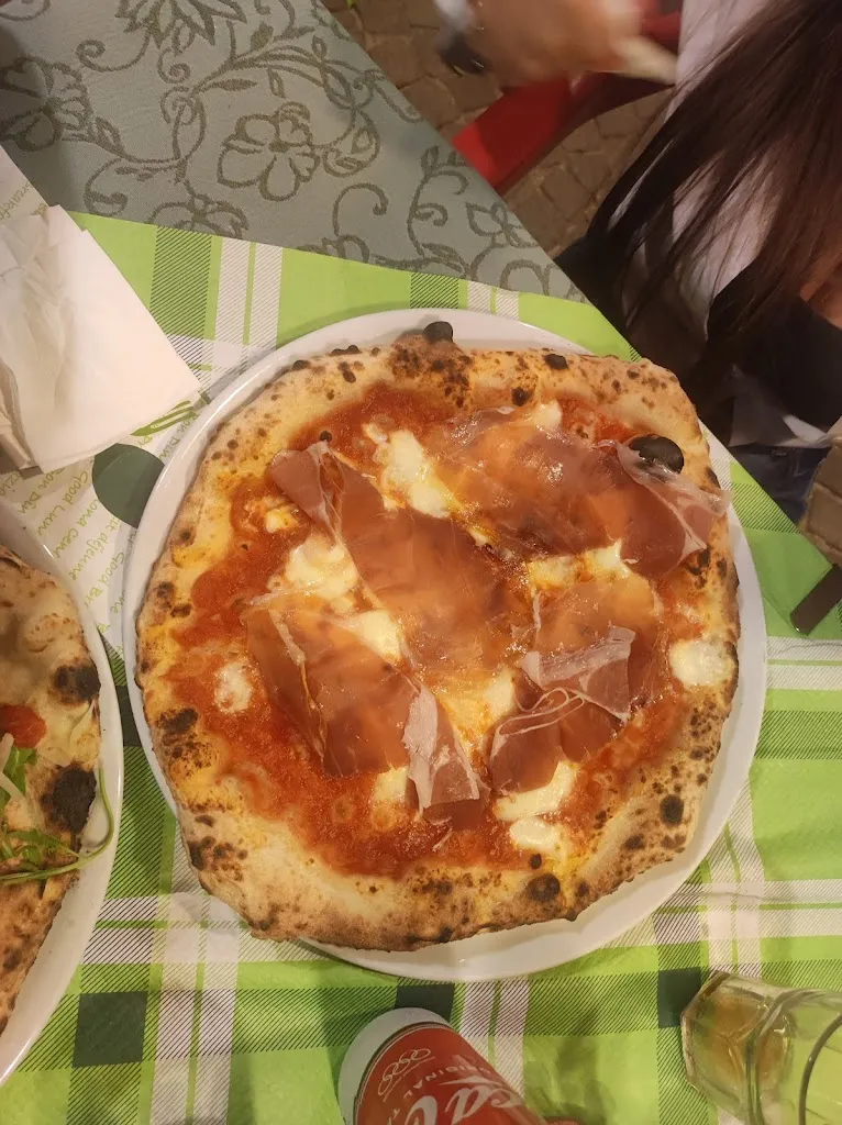 Tommaso Tommaso_Pizzeria Bella Napoli_Briatico_recensione