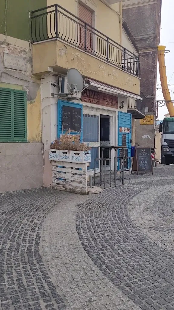 Francesco Zarelli_Garage aperitif & bistrot_Caloppezzati_review