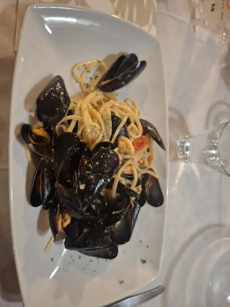 Raffaella De Fraia_Ristorante Pizzeria Calabria da Tonino_Caloppezzati_review