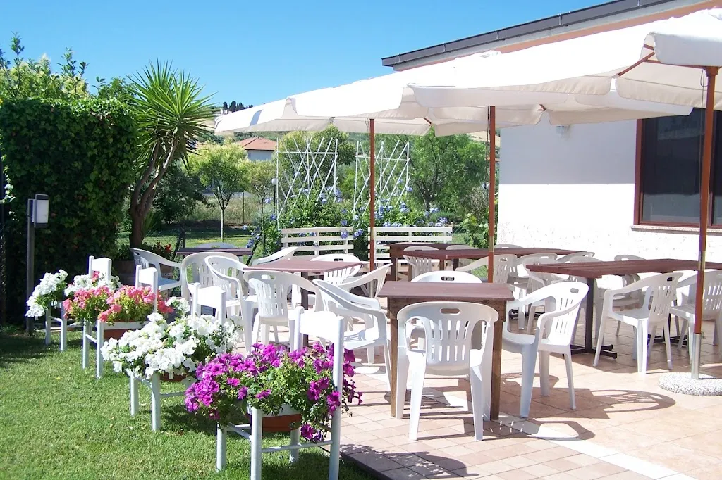 Area Sosta Camper Romeo - Roseto degli Abruzzi restaurant in Cologna Spiaggia