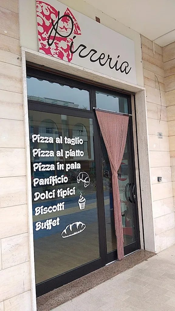 Forti 2. Pane..pizza..dolci restaurant in Cologna Spiaggia