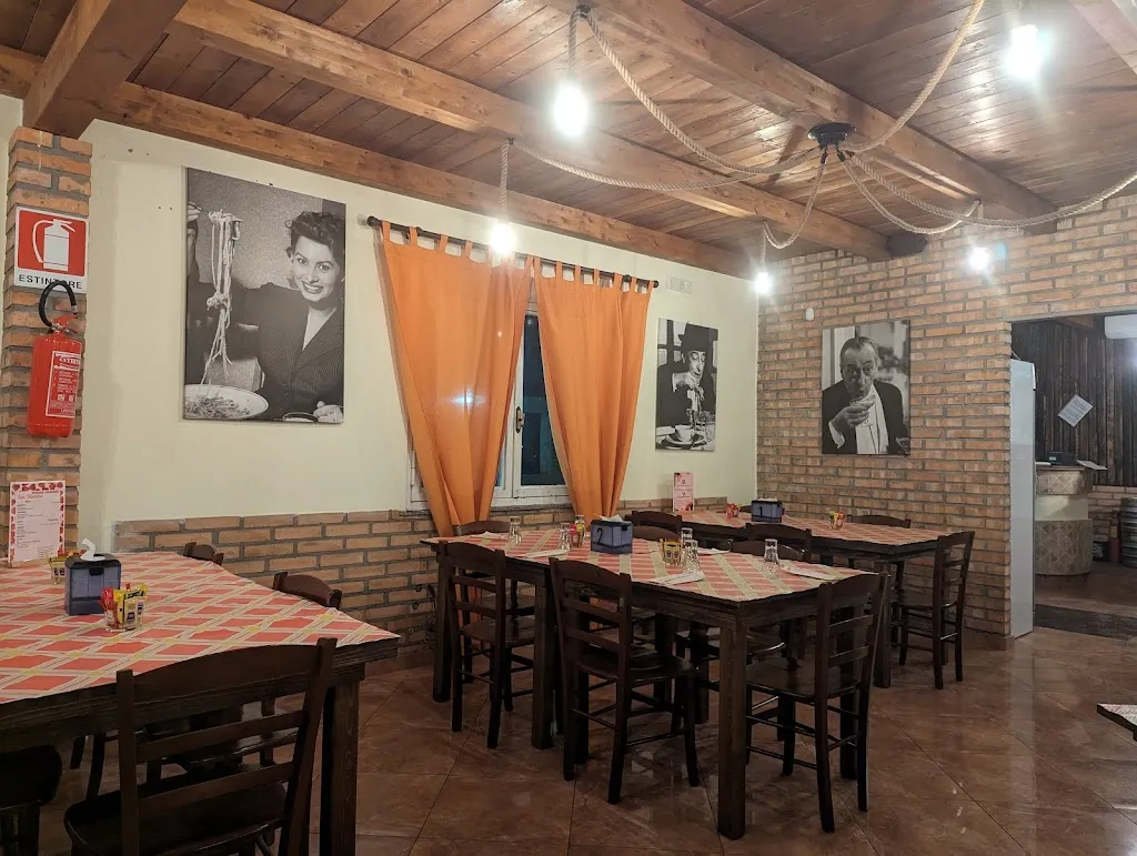 Pizzeria valenzise_Candidoni_slider_image_1