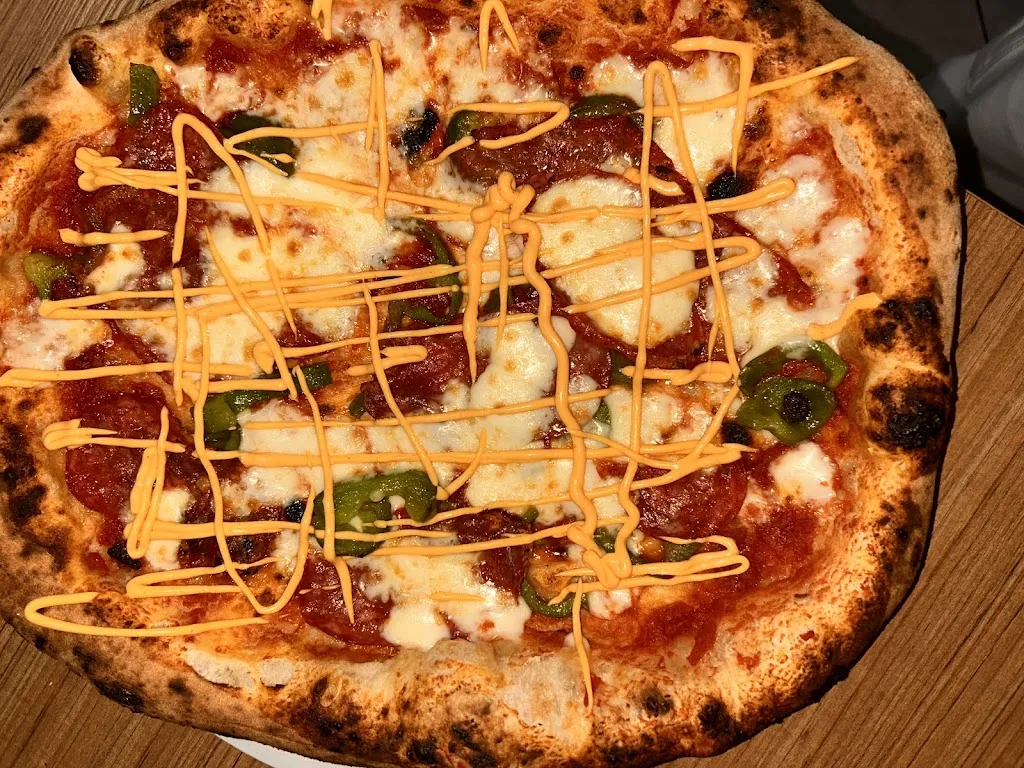 SpaccaNapoli restaurant in Caraffa del Bianco