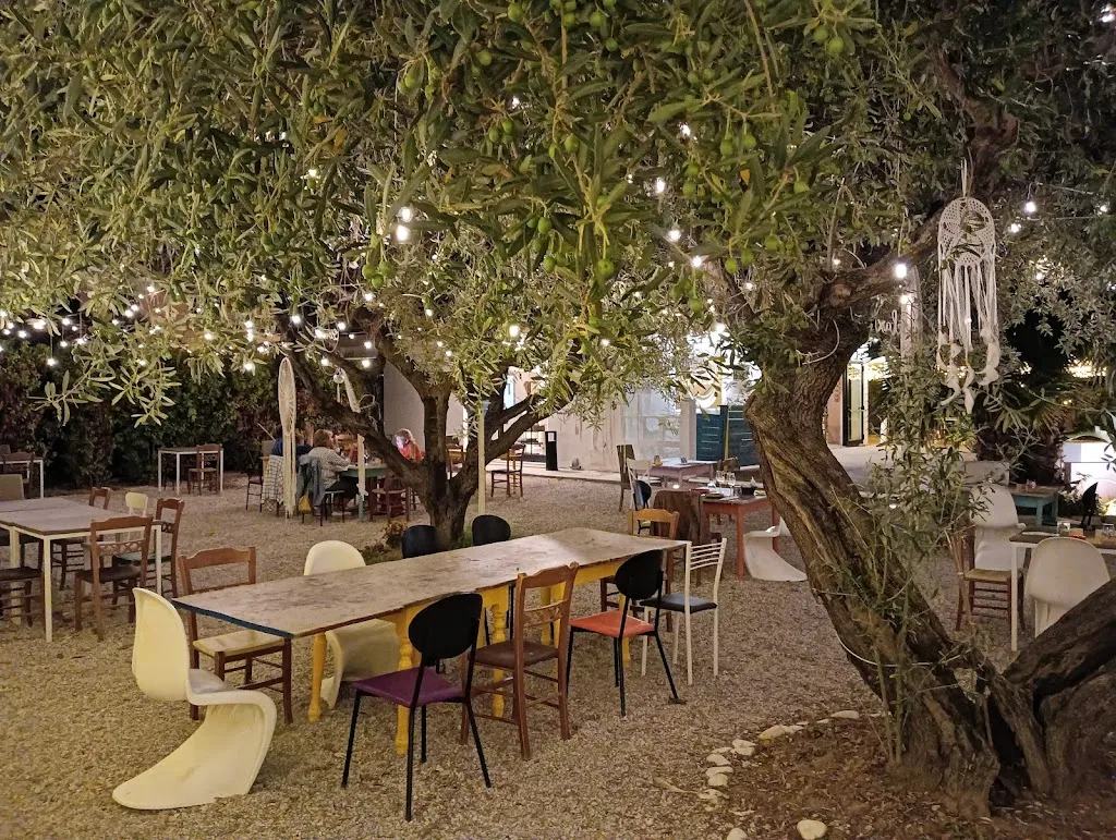 Atipico_Cologna Spiaggia_slider_image_1