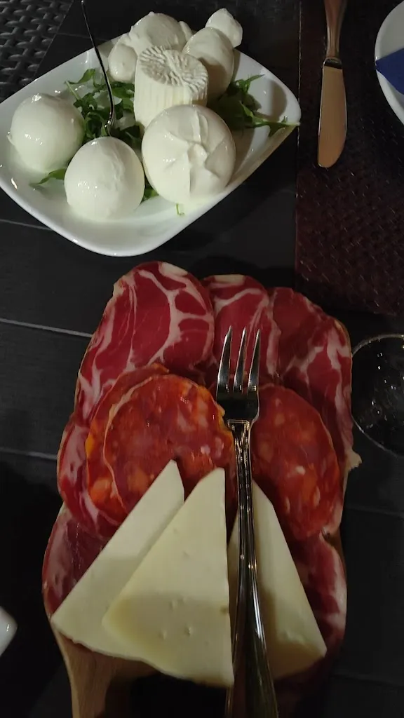 Kuta Restaurant Winehouse_Capo Rizzuto_slider_image_2