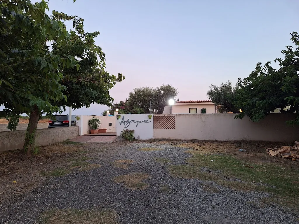 Ayan 80_'Agape_Capo Rizzuto_review