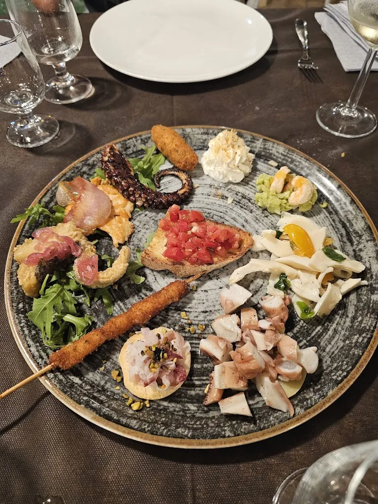 Al Faro restaurant in Capo Rizzuto