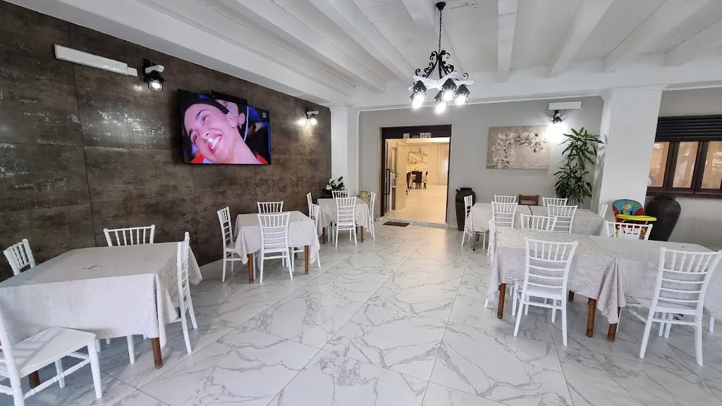 mare chiaro restaurant in Capo Rizzuto