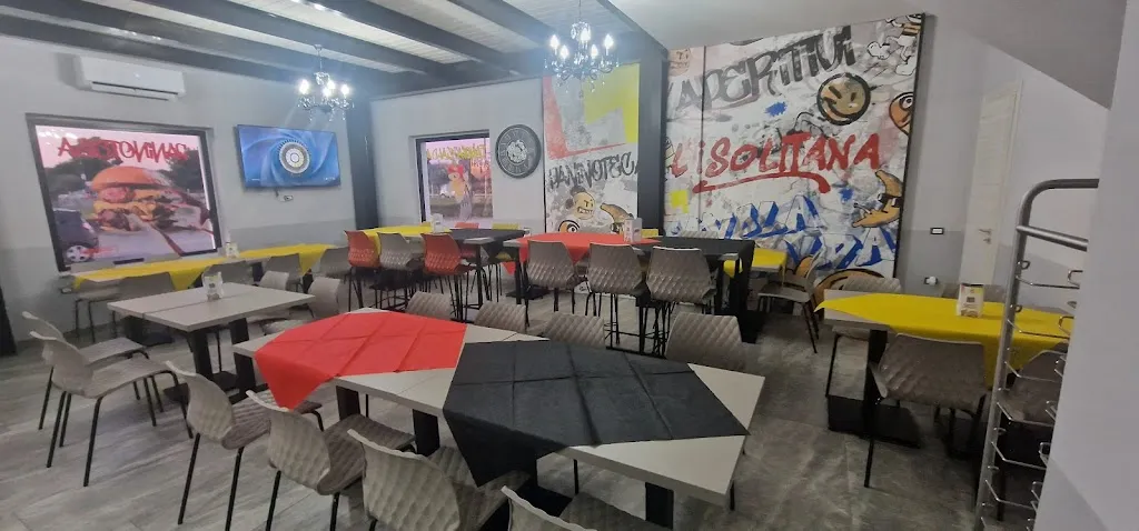 L'Isolitana | pizzeria forno a legna / PANINOTECA SMASH BURGER/gastronomia/bar_Capo Rizzuto_slider_image_1