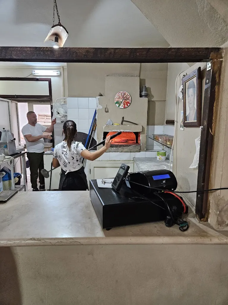 Pizzeria la tegola_Capo Rizzuto_slider_image_3