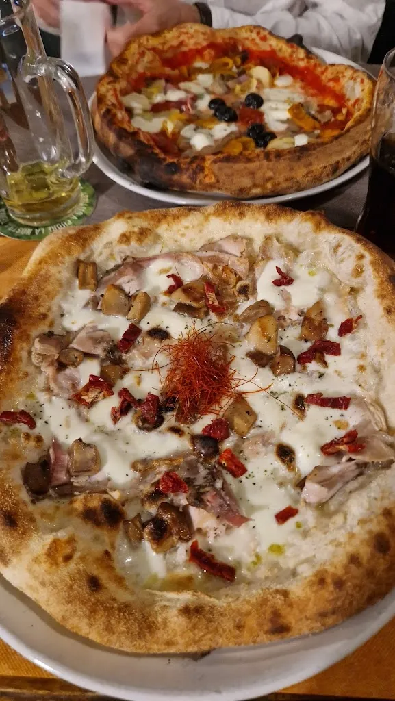 Carolina Maria Meglio_Old Mill Pizzeria_Carlopoli_review