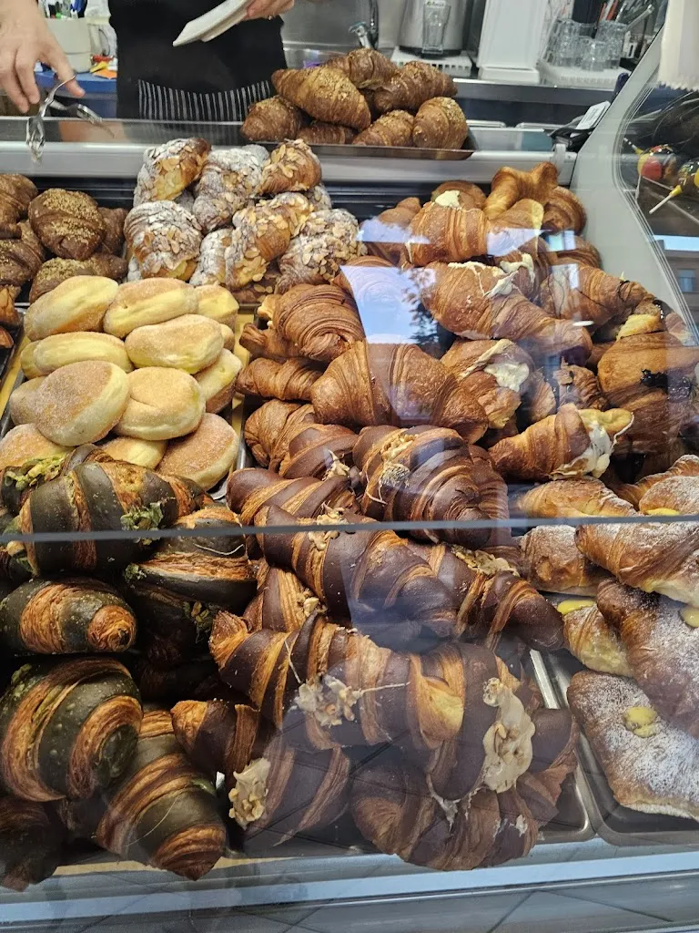 Rosy_Dolcezze Antiche Panificio Pizzeria e Catering_Colleranesco_review