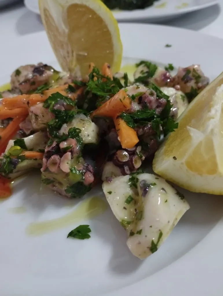 Pettirosso Iemboli. Ristorante Pizzeria Ricevimenti_Cariati_slider_image_3