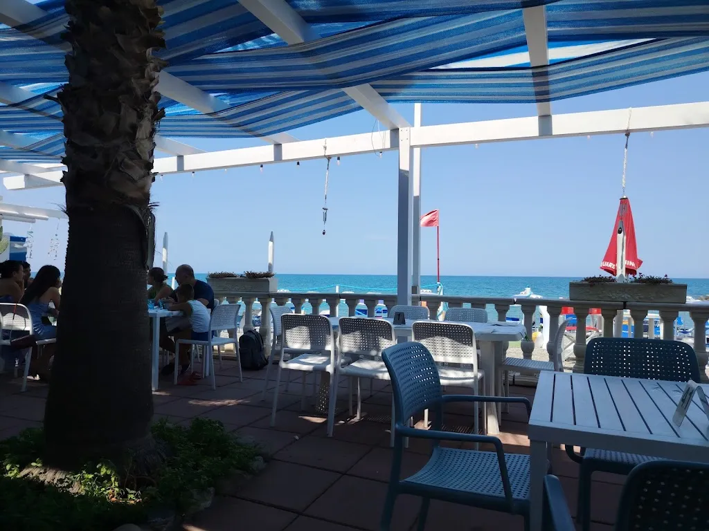 Bar Leonardo restaurant in Cariati