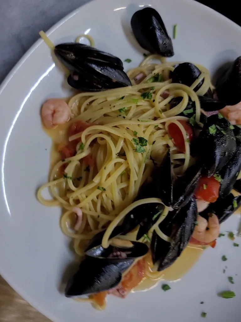 Ristorante pizzeria LA PIRAMIDE restaurant in Cariati