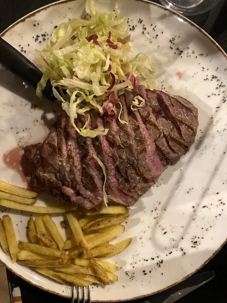 Nicolae Gn_Tagliato Mare_Colleranesco_review