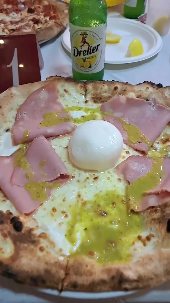 Pizzeria Rosticceria URLO_Cariati_slider_image_2