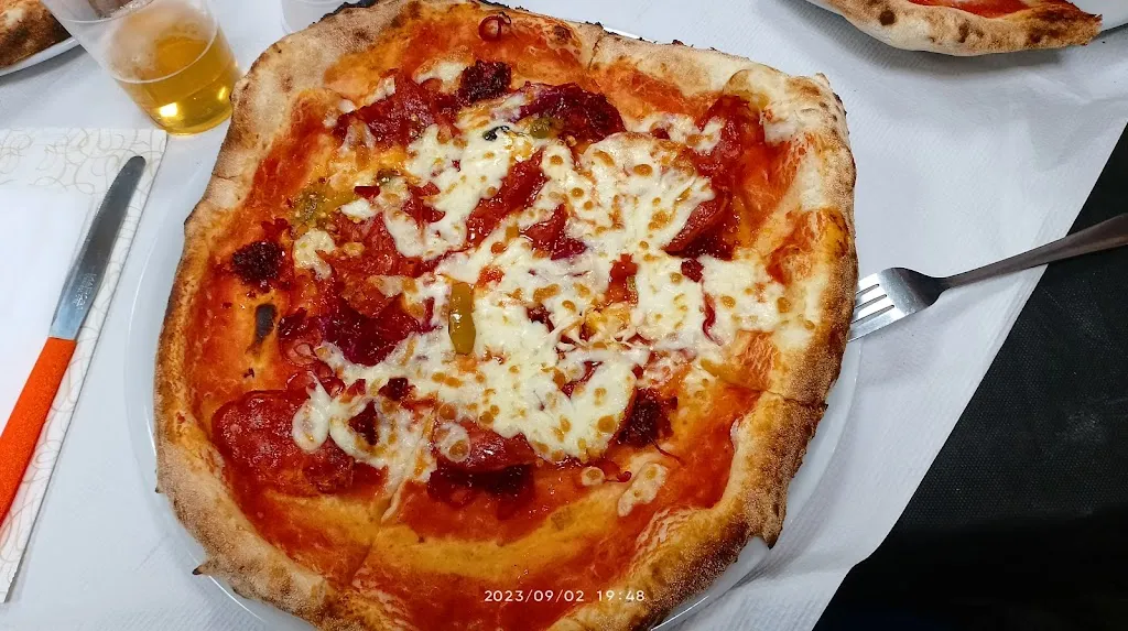 Pizzeria Rosticceria URLO_Cariati_slider_image_3