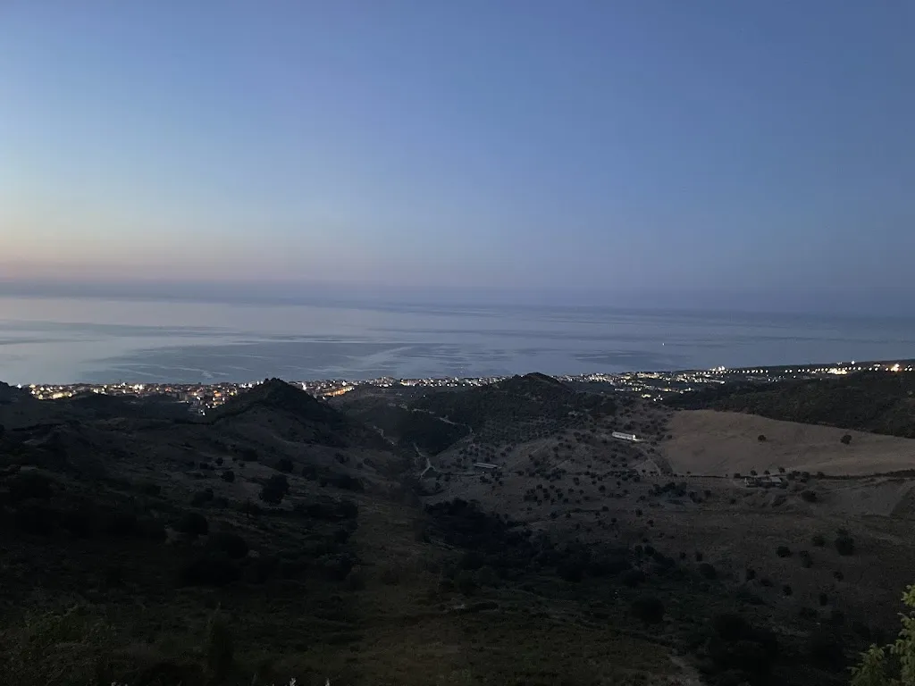 Albert-Peter Rethmann_L'Orizzonte_Cariati_review