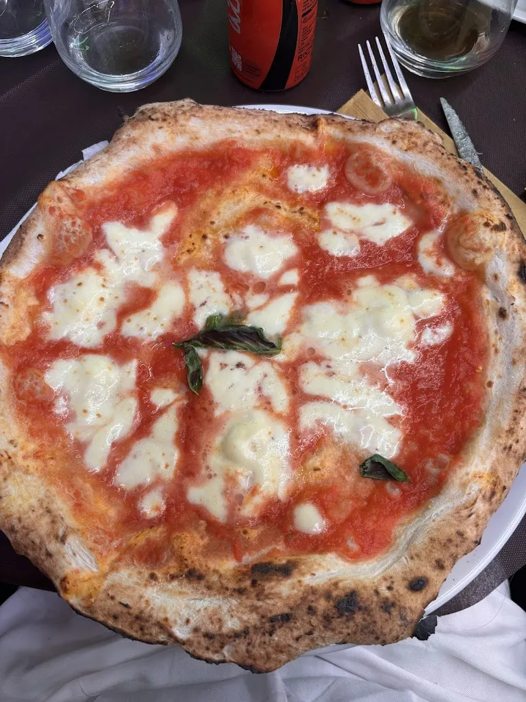 Federica_Pizzeria Vesuvio da Sofia_Cariati_review