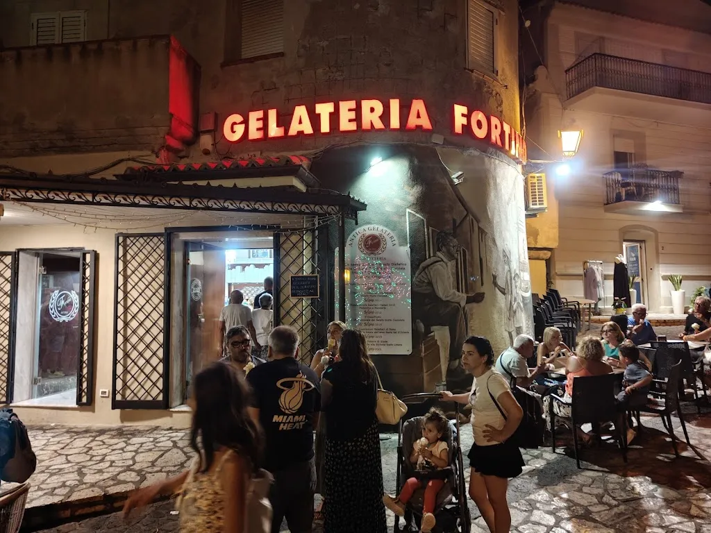 Antica Gelateria Fortino_Cariati_slider_image_3