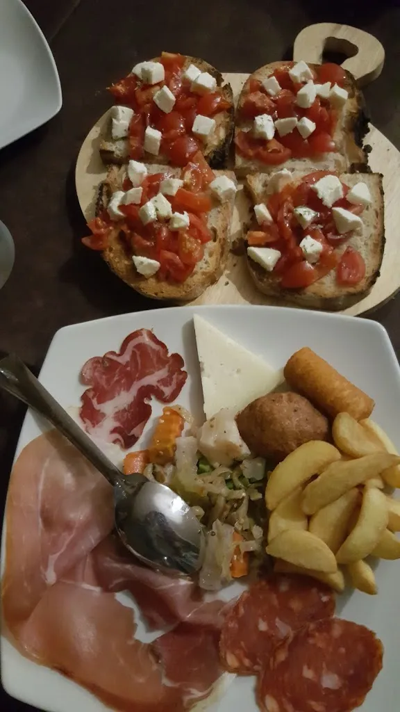 Marco Gaudio_La Piccola Luna Rossa_Carolei_review