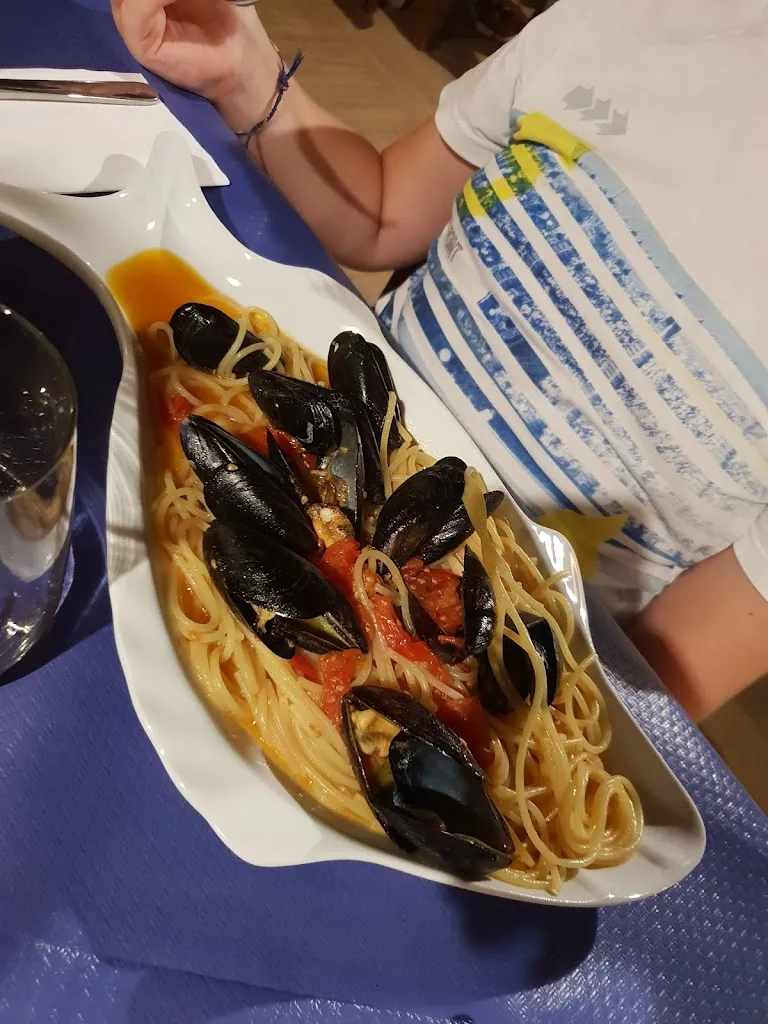 Lorenzo Malatesta_La Piccola Luna Rossa_Carolei_review