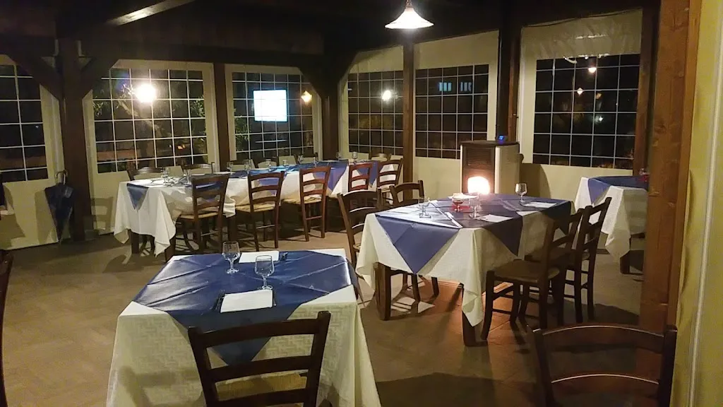 La Piccola Luna Rossa restaurant in Carolei