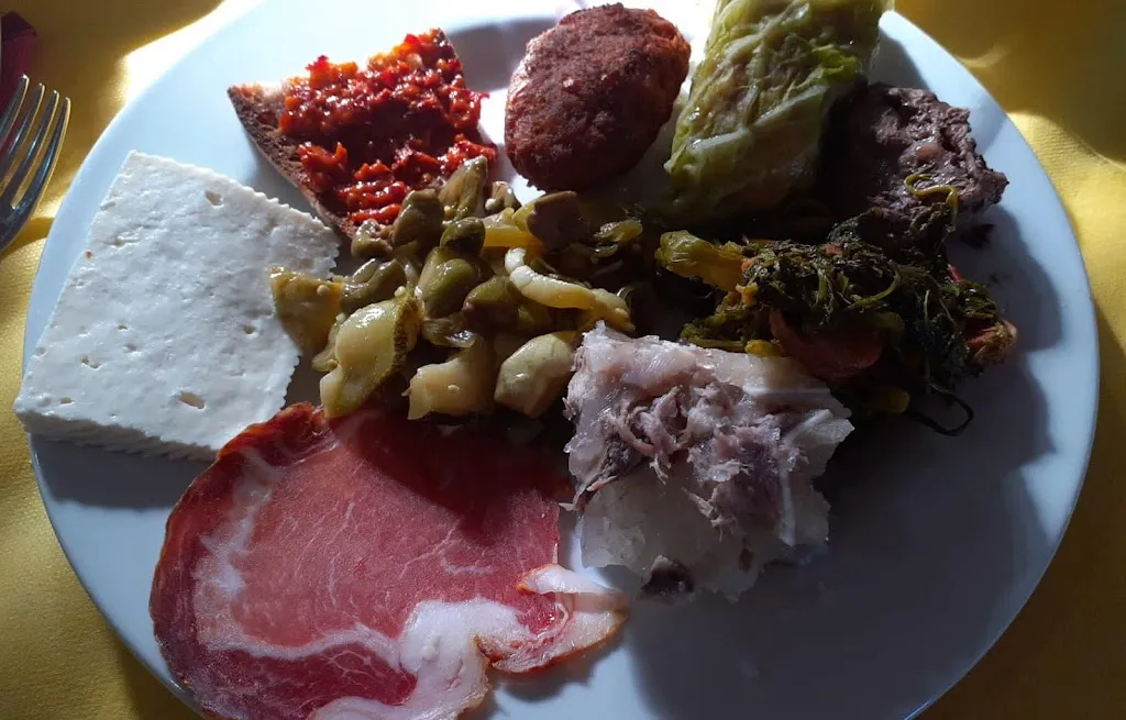 Bruno Buffone_Ristorante Pizzeria Volo Rosso_Carolei_review