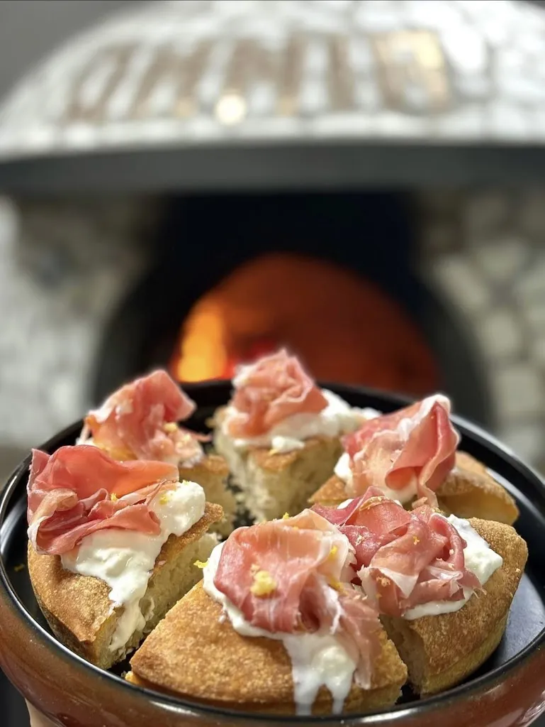 Omnia Bistrot - Monisserie_Casabona_slider_image_3