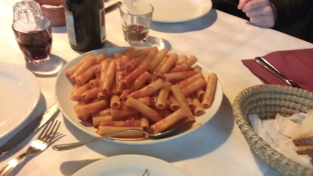 Gusto di...Vino da Enrico_Casole Bruzio_slider_image_3