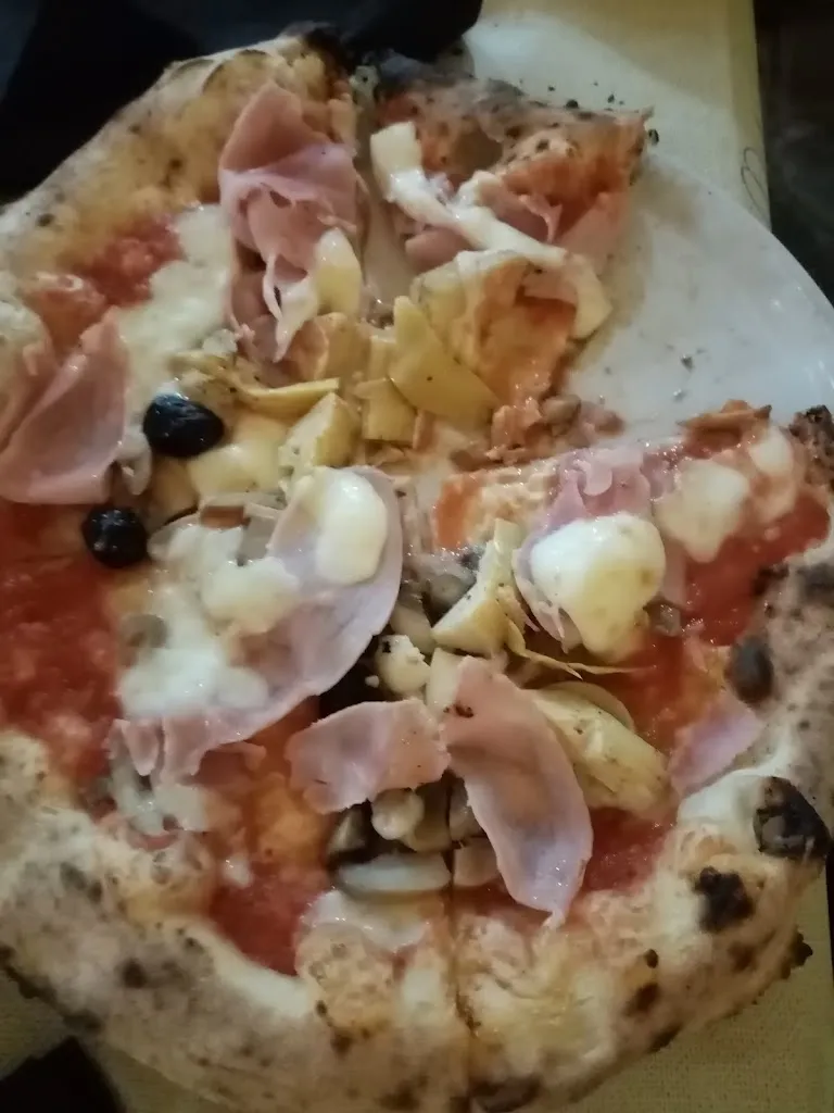 Giusy Santagada_Pizzeria anno zero_Cassano Allo Ionio_review