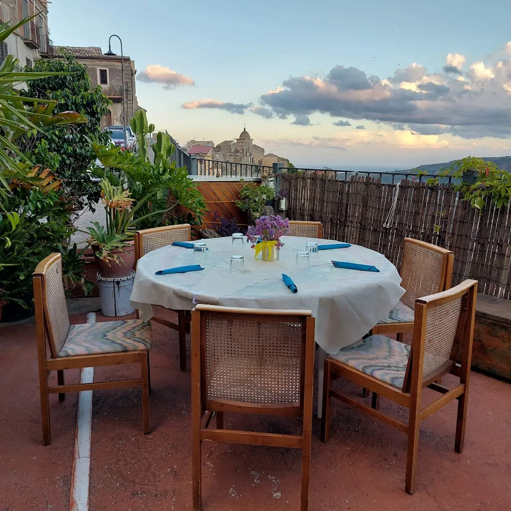 Ristorante Pizzeria Blue Parrot.mm restaurant in Caulonia